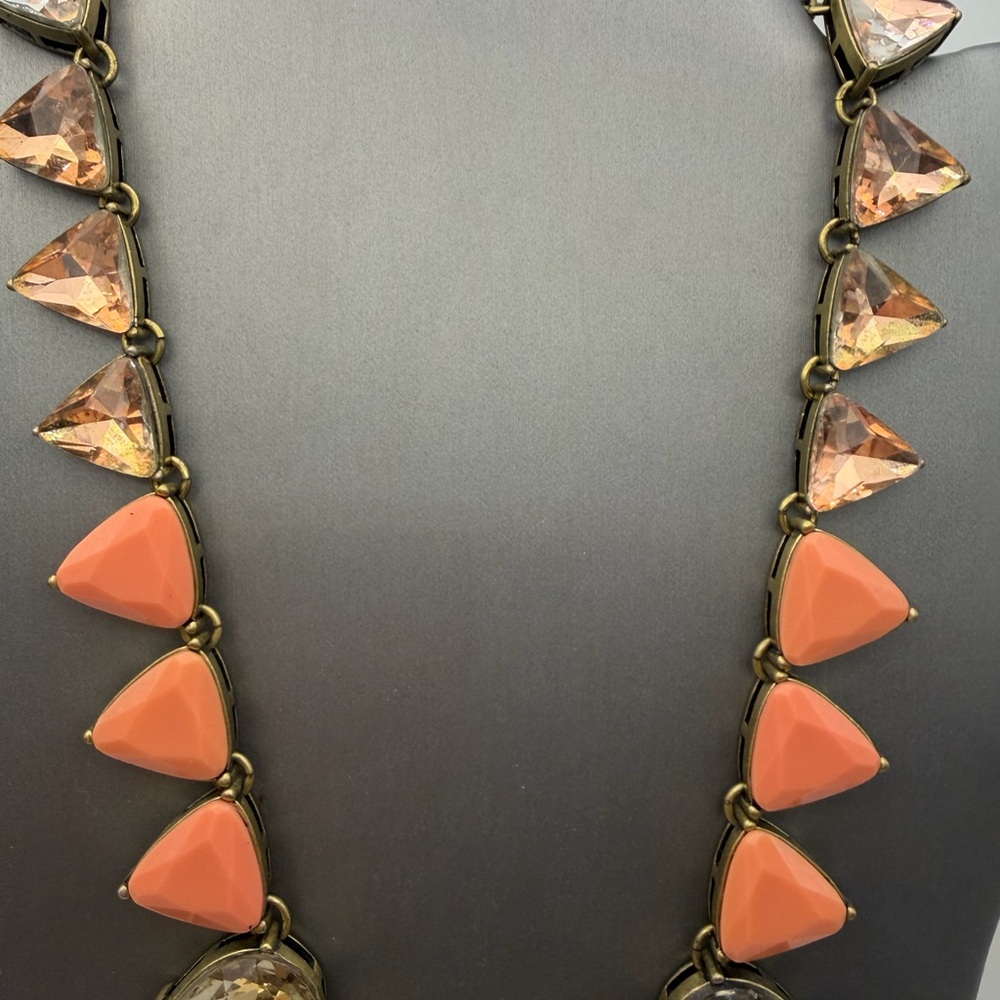 2/10 Chloe and Isabel Statement Necklace Coral and Champagne Summer Sedona - Picture 4 of 8